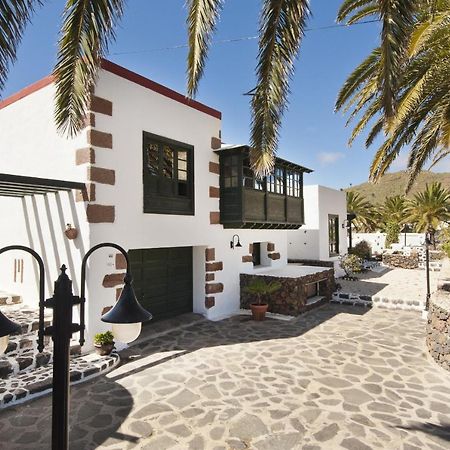 Villa Haria Lux By Escapehome Bagian luar foto
