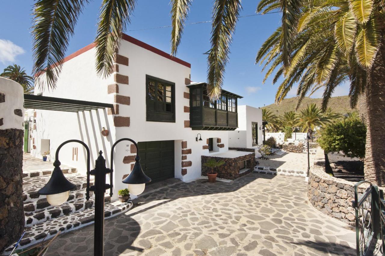 Villa Haria Lux By Escapehome Bagian luar foto