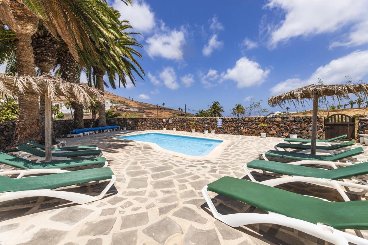 Villa Haria Lux By Escapehome Bagian luar foto