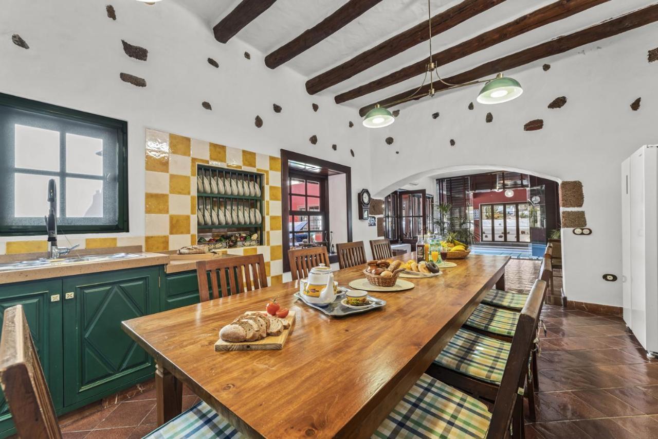 Villa Haria Lux By Escapehome Bagian luar foto