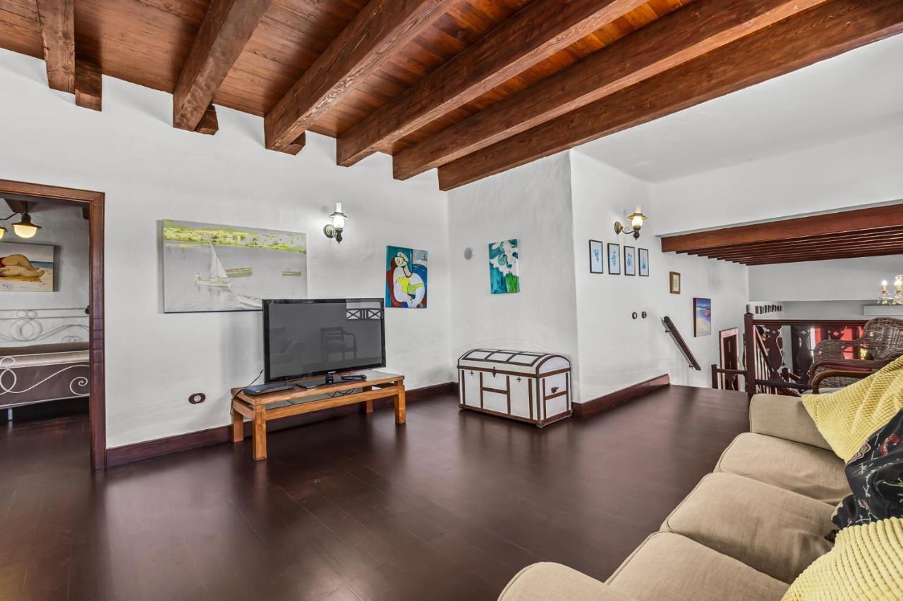Villa Haria Lux By Escapehome Bagian luar foto
